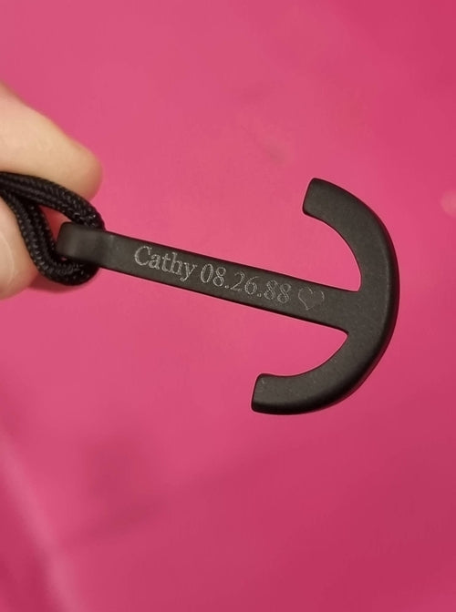 Holidays Deal: 10% off and free engraving!