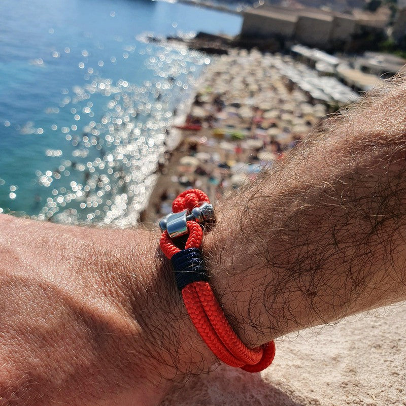 CORSAIR Big Shackle Bracelet Red Blue