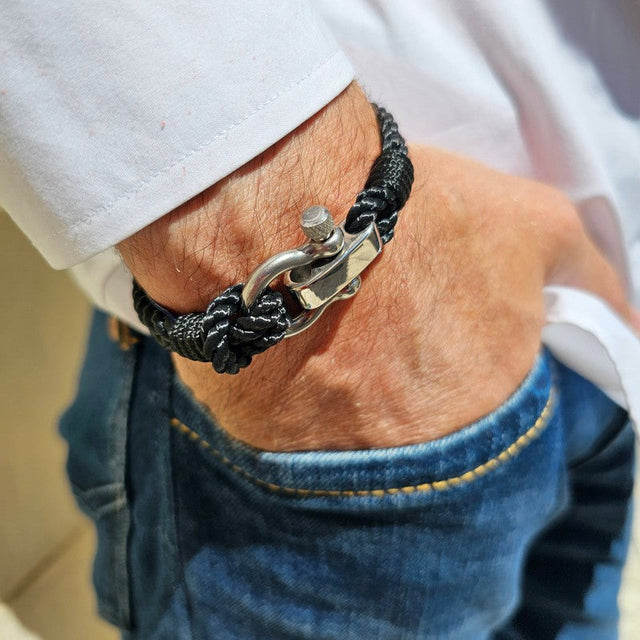 WAVES 4mm Nautical Clasp Bracelet Black