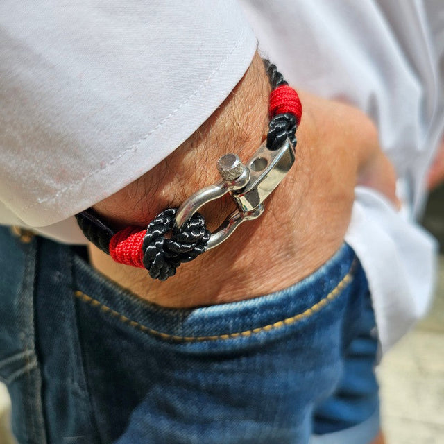 WAVES 4mm Nautical Clasp Bracelet Black Red