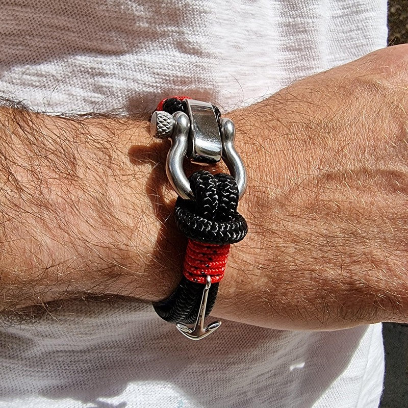 Silver 2024 shackle bracelet