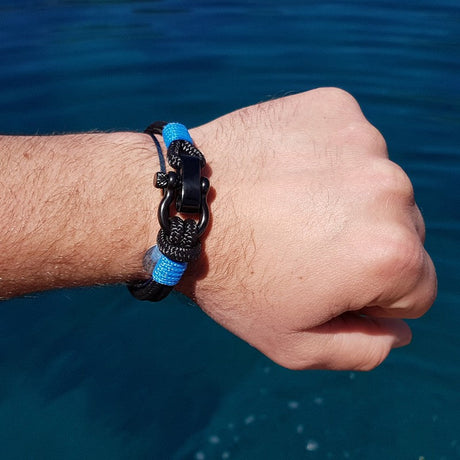 CAPTAIN Black Shackle Bracelet - Blue