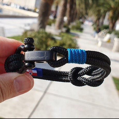 CAPTAIN Black Shackle Bracelet - Blue