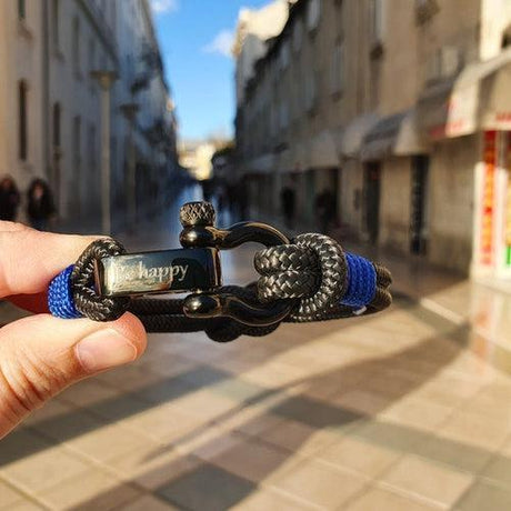 CAPTAIN Black Shackle Bracelet - Electric Blue