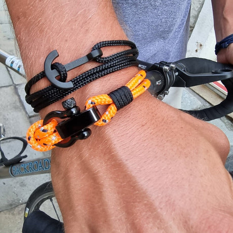 CAPTAIN Black Shackle Bracelet - Orange Mix