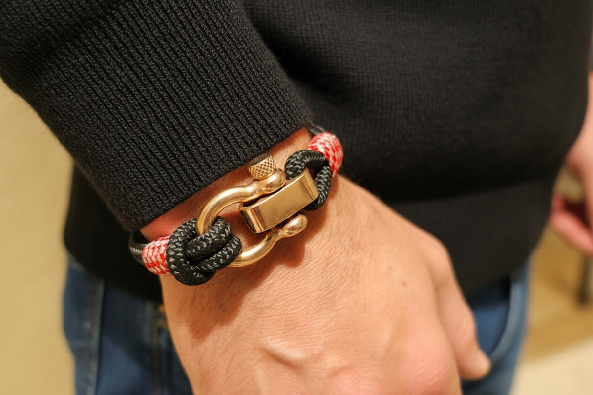 CORSAIR 5mm Nautical Clasp Bracelet Black Croatian Mix