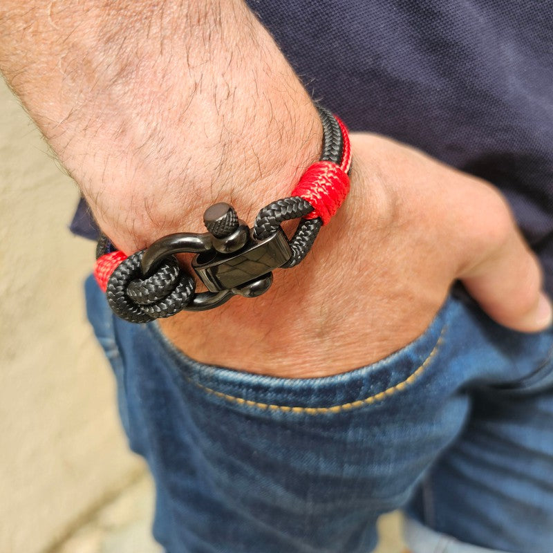CORSAIR 5mm Nautical Clasp Bracelet Black Red