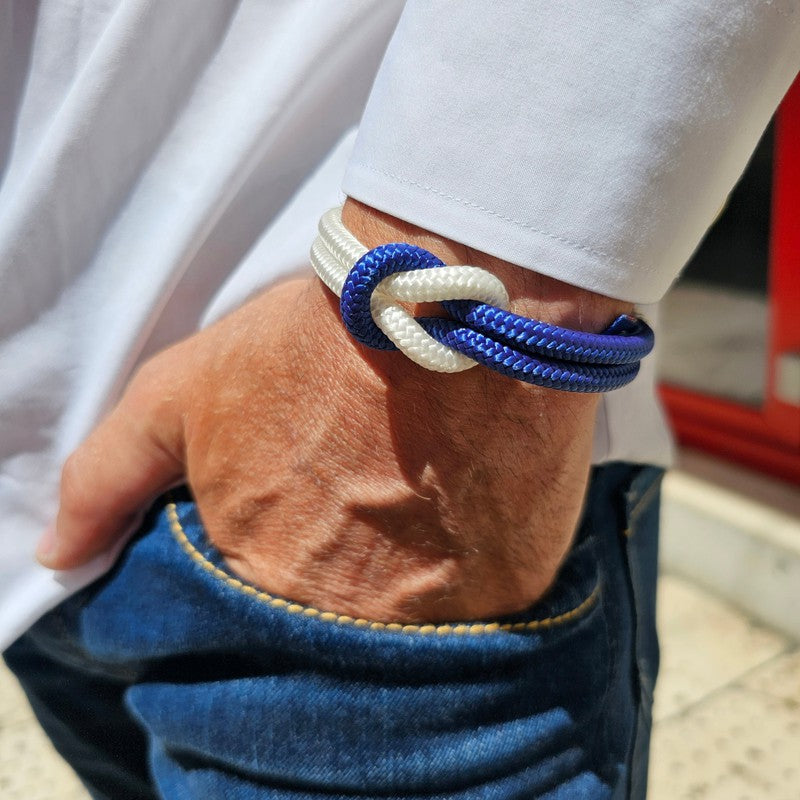 CORSAIR Big Shackle Bracelet Blue White