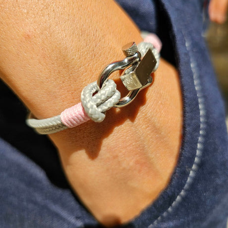 ROYAL mini shackle bracelet grey baby pink