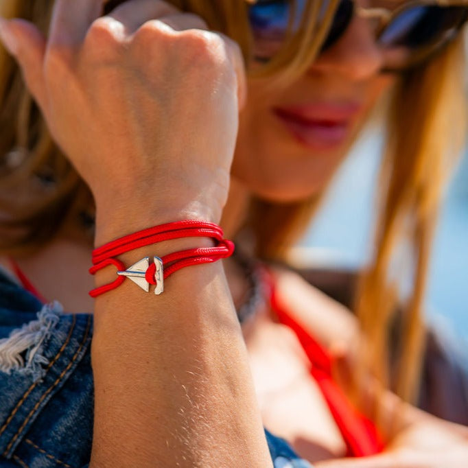 ROYAL mini shackle bracelet in black and fuchsia
