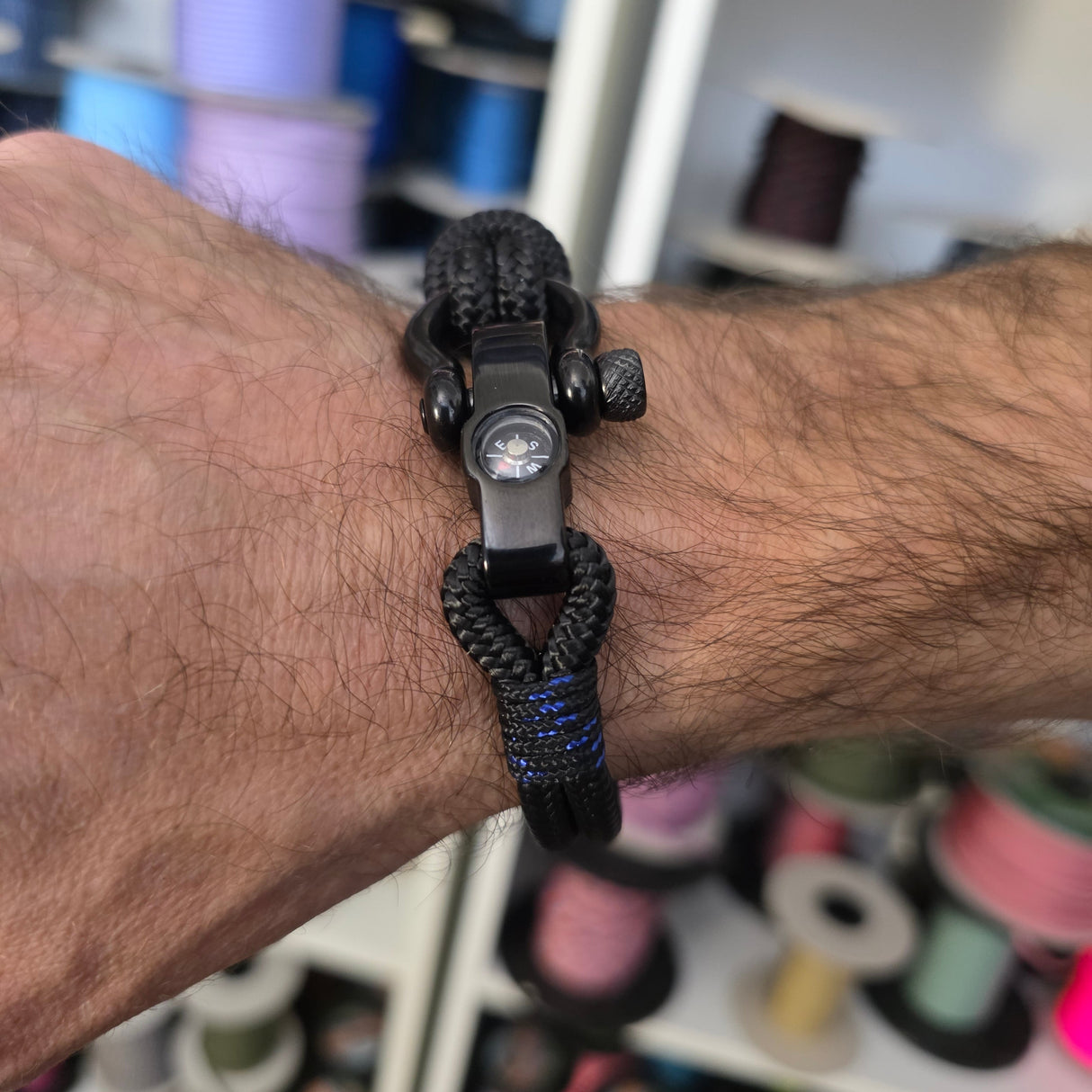 SEAMAN Compass Bracelet Black Blue Accent