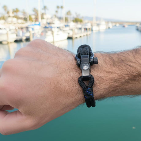 SEAMAN Compass Bracelet Black Blue Accent
