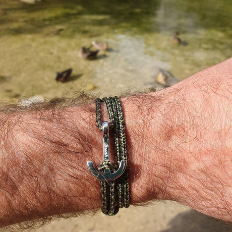 YACHT CLUB medium anchor bracelet green camo