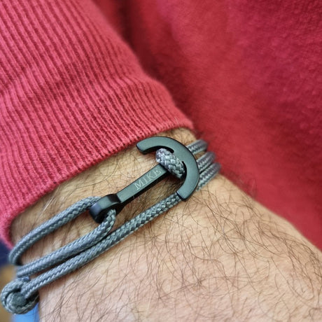 YACHT CLUB medium anchor bracelet grey