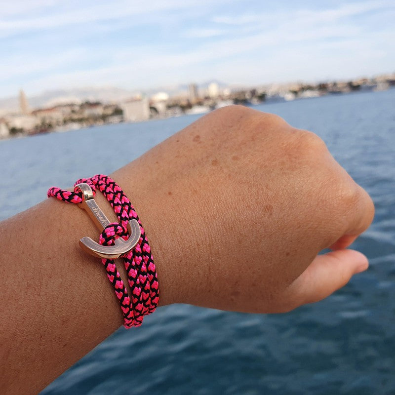 YACHT CLUB medium anchor bracelet neon pink