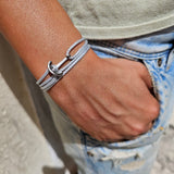 YACHT CREW mini anchor bracelet light grey